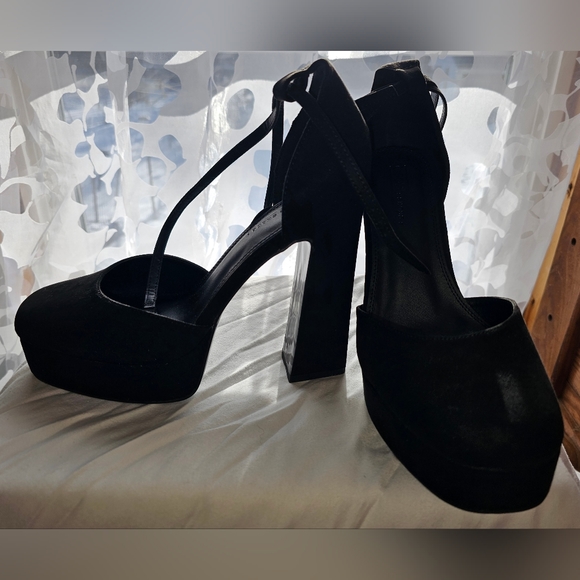 ASOS DESIGN Wide Fit Waterloo platform block heels in black - Picture 8 of 8